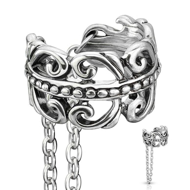 Ear cuff kelttiläisellä sydämellä ja ketjulla