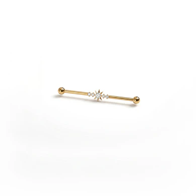 Industrial-titaanibarbelli, jossa tähti ja korukiviä keskellä