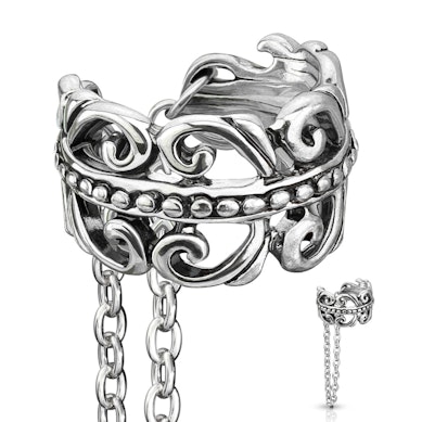 Ear cuff kelttiläisellä sydämellä ja ketjulla