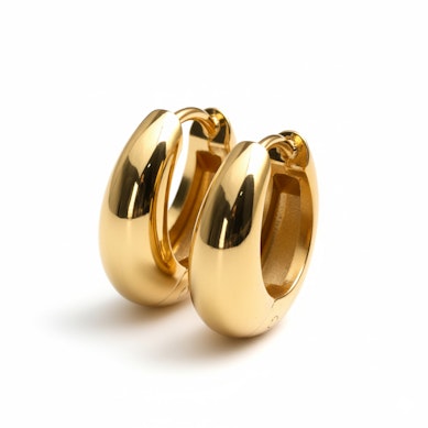 Leveä peilikiilotettu saranallinen rengaspari