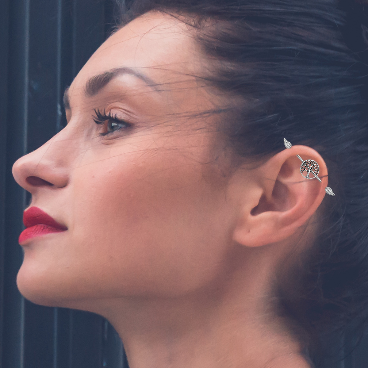 Industrial barbell elämänpuulla