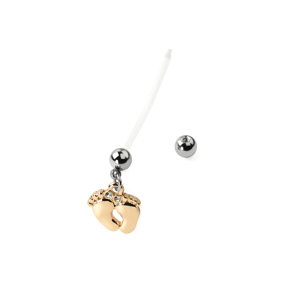 Raskausajan napakoru pienillä paljailla jaloilla