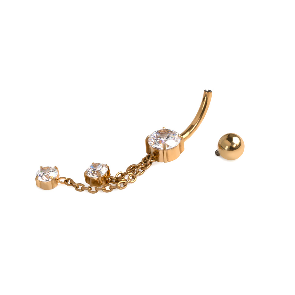 Titaaninen napakoru ketjuilla ja korukivillä