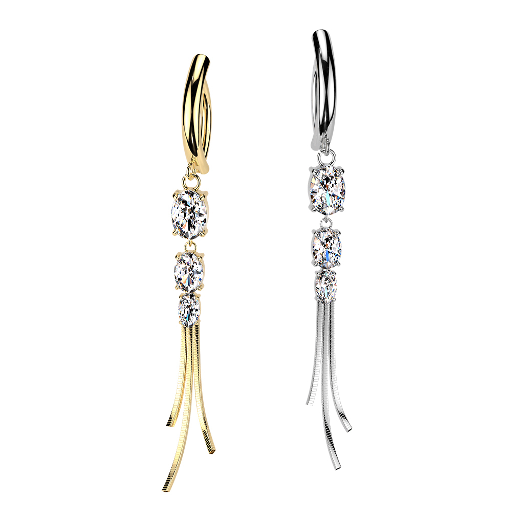 Clicker-napakoru korukivillä ja ketjuilla