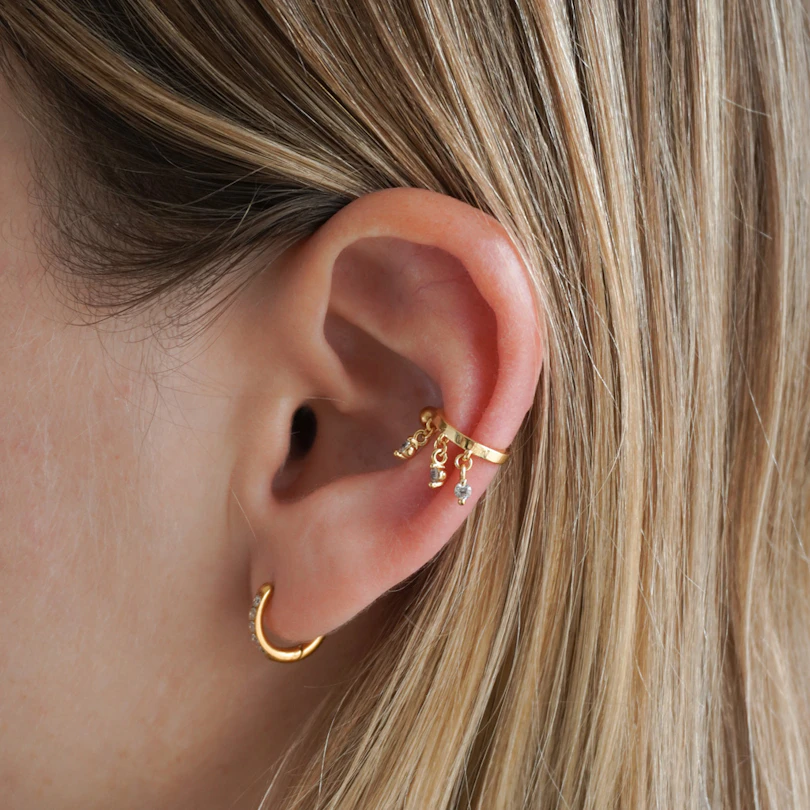 Earcuff riipuksilla