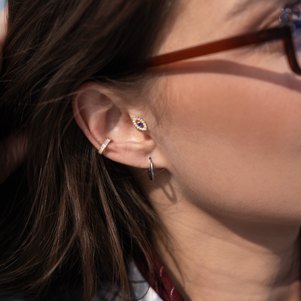 Titaaninen paha silmä -labret