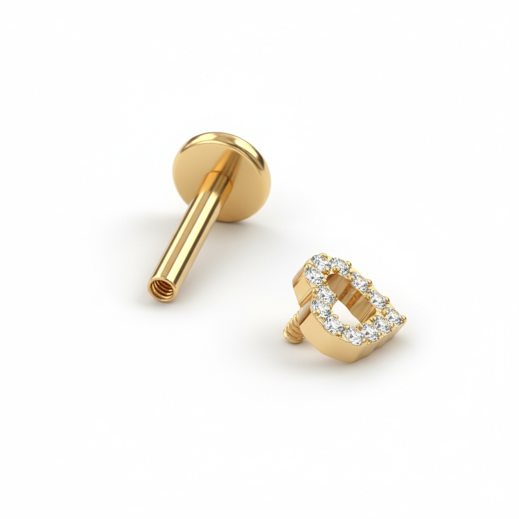 Titaaninen labret nastoitetulla sydämellä