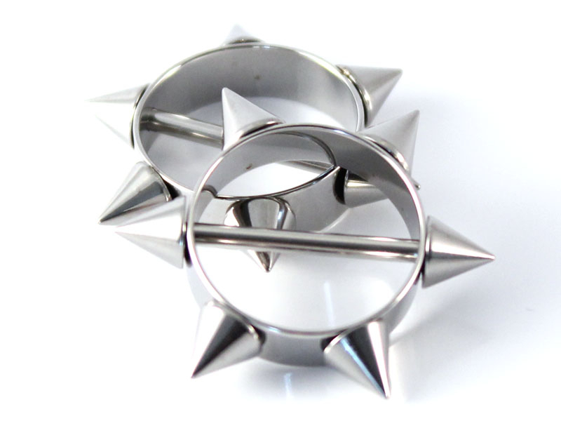 Nännikoru shield piikeillä