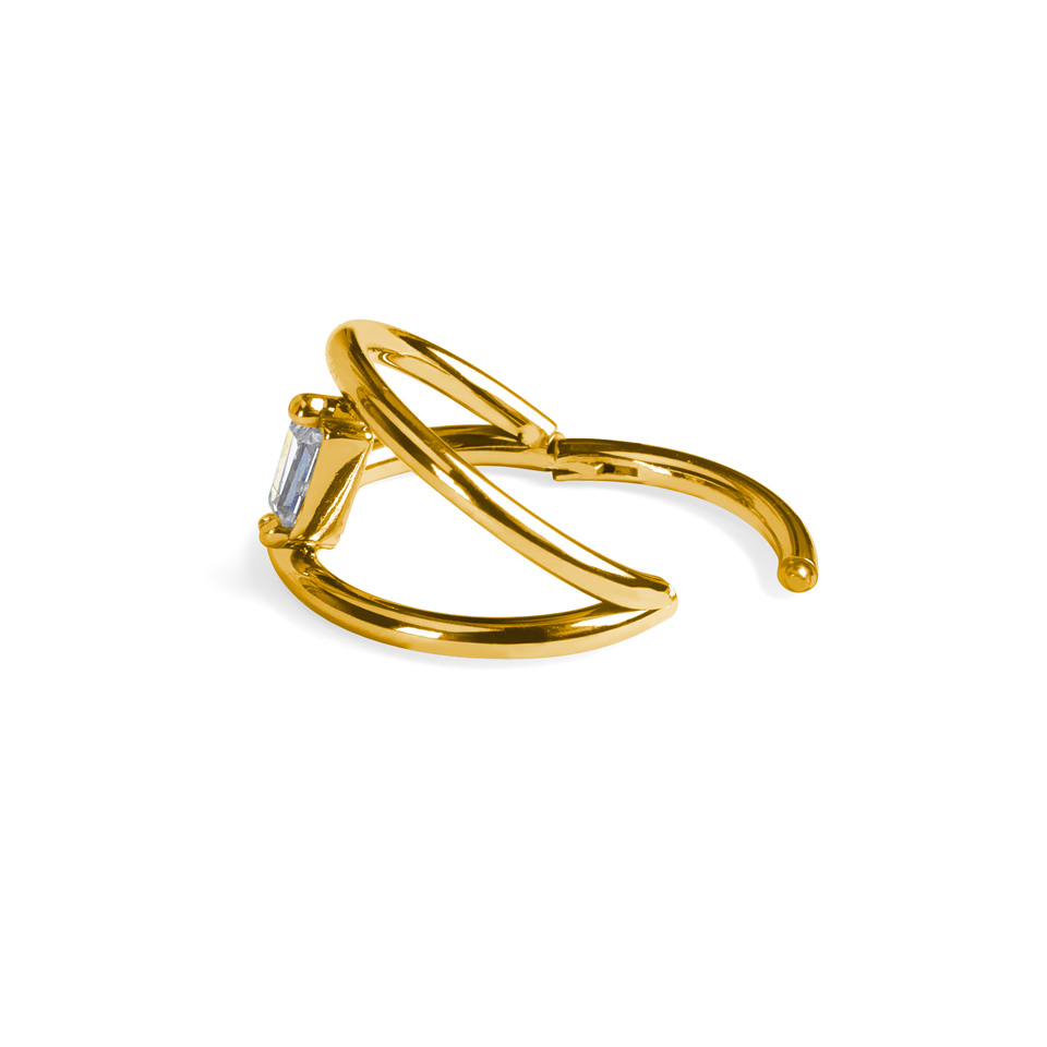 Titaaninen kaksoisrengas yhdistävällä korukivellä