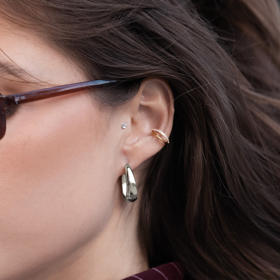 Titaaninen kaksoisrengas korukivirivillä