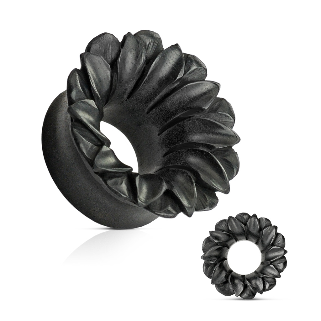 Musta kukkatunneli orgaanisesta puusta