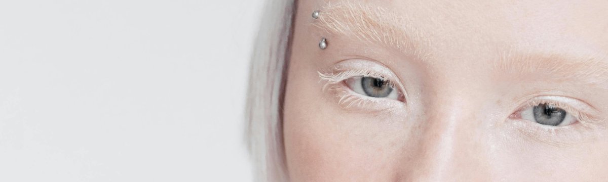 Kulmakarvat Lävistyskoru Renkaat